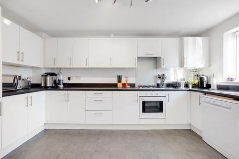 6 Moat Lane, Lower Upnor, Rochester, ME2 4GP