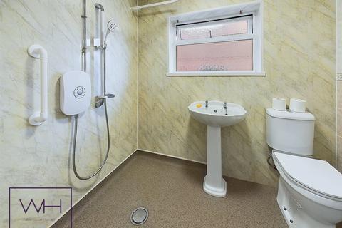 2 bedroom bungalow for sale, Raleigh Terrace, Doncaster DN4