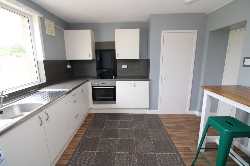Moffat, DG10 2 bed detached bungalow to rent £750 pcm (£173 pw)