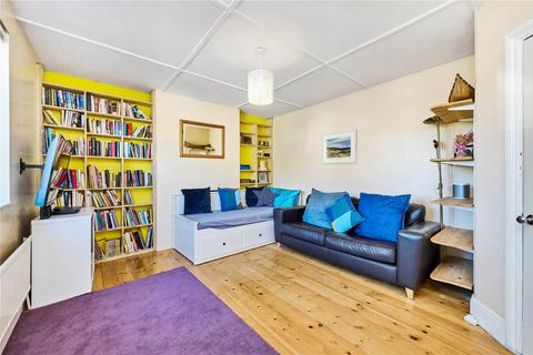 46 Tallis Grove, London, SE7 7LA