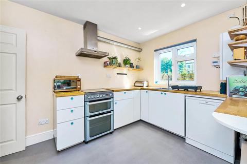 46 Tallis Grove, London, SE7 7LA