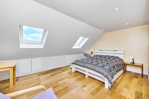 46 Tallis Grove, London, SE7 7LA