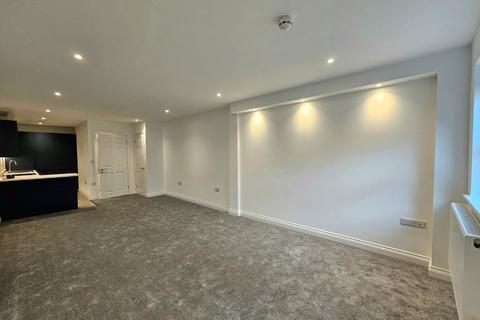 1 bedroom flat for sale, Tamara Court, 26 Gold Street, Tiverton, Devon, EX16