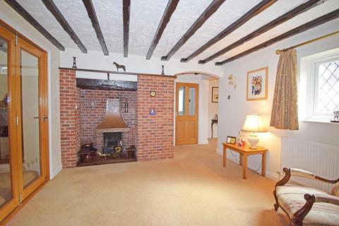 3 bedroom cottage for sale, Rose Cottage, 45 Fairfield Road, Bournheath, Worcestershire, B61 9JW