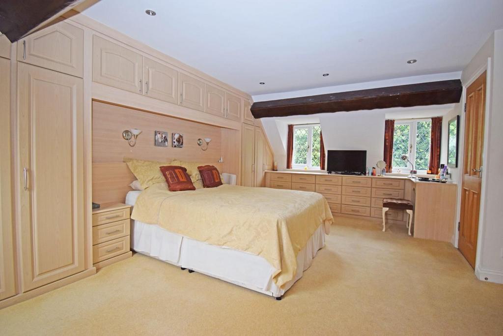 45 Fairfeild Road, bed 1a.jpg