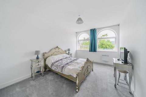 1 bedroom flat for sale, Aylesbury,  Buckinghamshire,  HP19