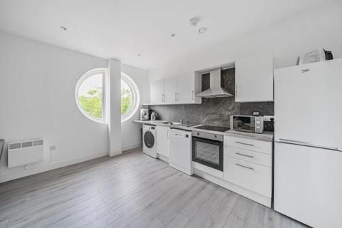 1 bedroom flat for sale, Aylesbury,  Buckinghamshire,  HP19