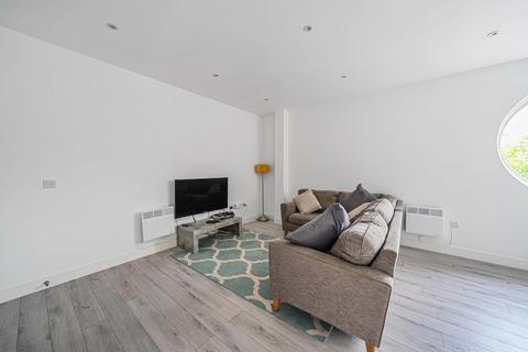 1 bedroom flat for sale, Aylesbury,  Buckinghamshire,  HP19