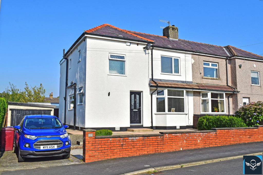 Red Lees Avenue, Cliviger 3 bed semidetached house for sale £280,000