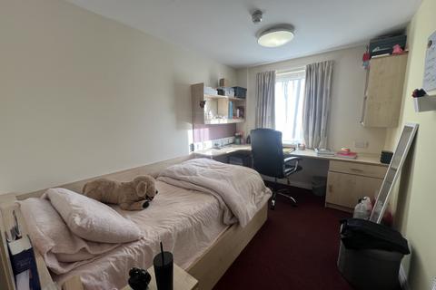 1 bedroom apartment to rent, Hyde Grove, Manchester M13