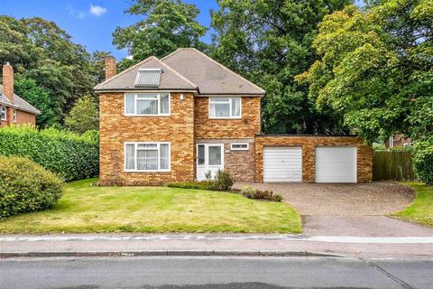 4 bedroom detached house for sale, Heath Croft Road, Four Oaks, Sutton Coldfield