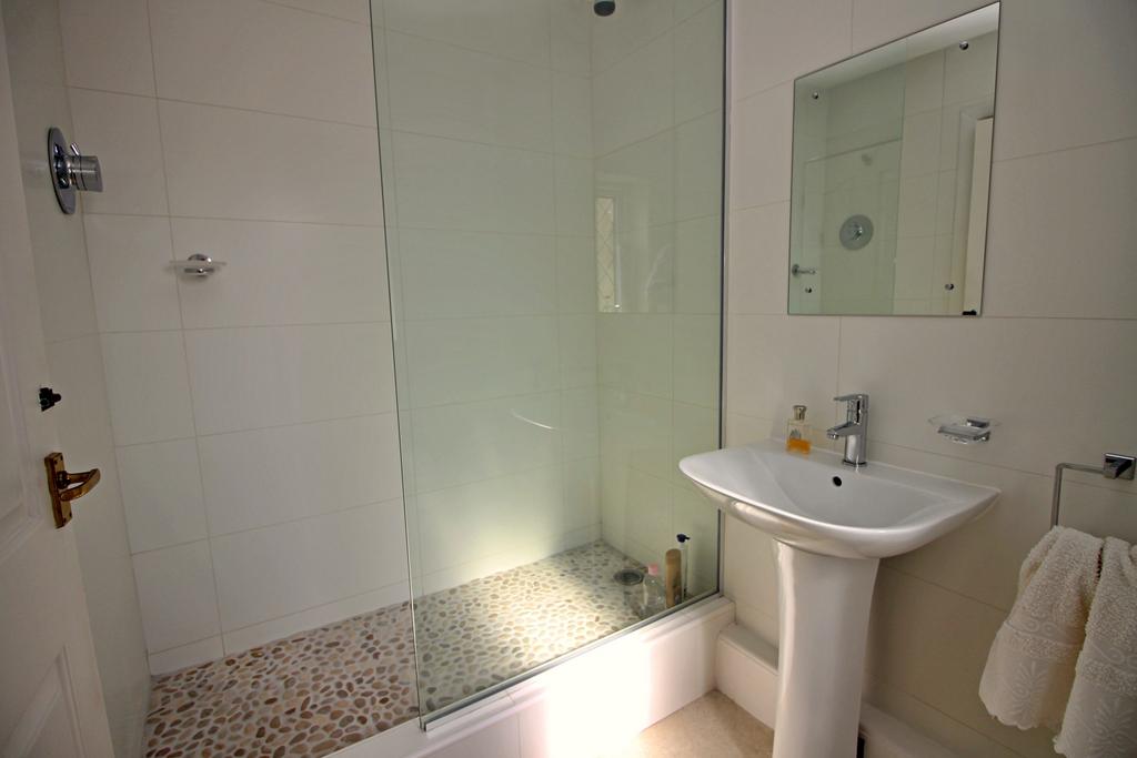 Ensuite Shower Room