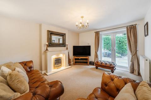 4 bedroom semi-detached house for sale, Sunnyridge Avenue, Pudsey, West Yorkshire, LS28