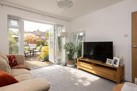 72 Anthea Drive, York, YO31 9DD