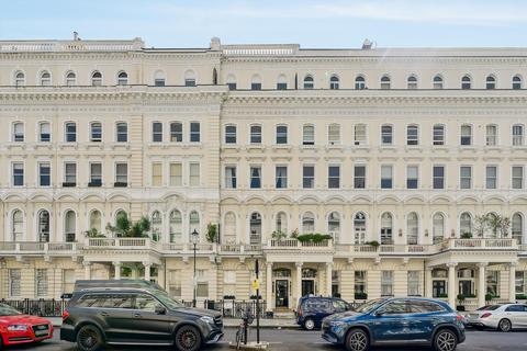 2 bedroom flat to rent, Queen's Gate Terrace, South Kensington, London, SW7