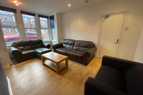 1 bedroom in a house share to rent, Headingley Mount, Headingley, Leeds LS6 3EW