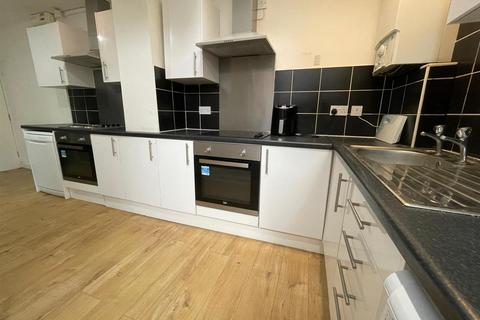 1 bedroom in a house share to rent, Headingley Mount, Headingley, Leeds LS6 3EW