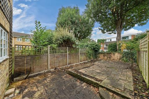 20 Boyd Close, Kingston Upon Thames, KT2 7RL