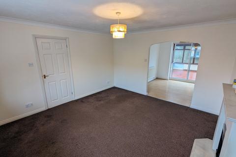 4 bedroom semi-detached house to rent, Barkleys Hill, Stapleton, Bristol