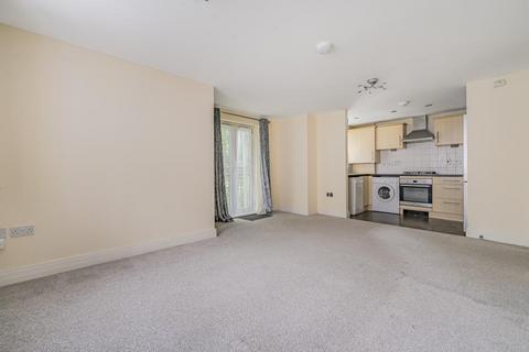 3 bedroom flat for sale, High Wycombe,  Train station,  Buckinghamshire,  HP13