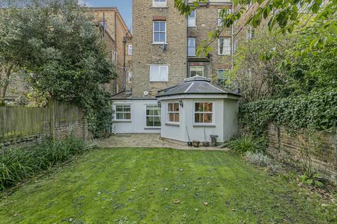 2 bedroom apartment for sale, Bolingbroke Grove, London, SW11