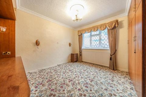 3 bedroom detached bungalow for sale, Slough,  West Drayton UB7,  UB7