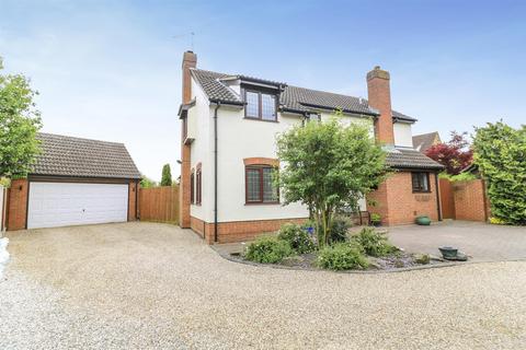 4 bedroom detached house for sale, Woodland Close, Hatfield Peverel