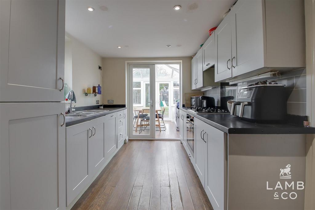 Kitchen/breakfast room: