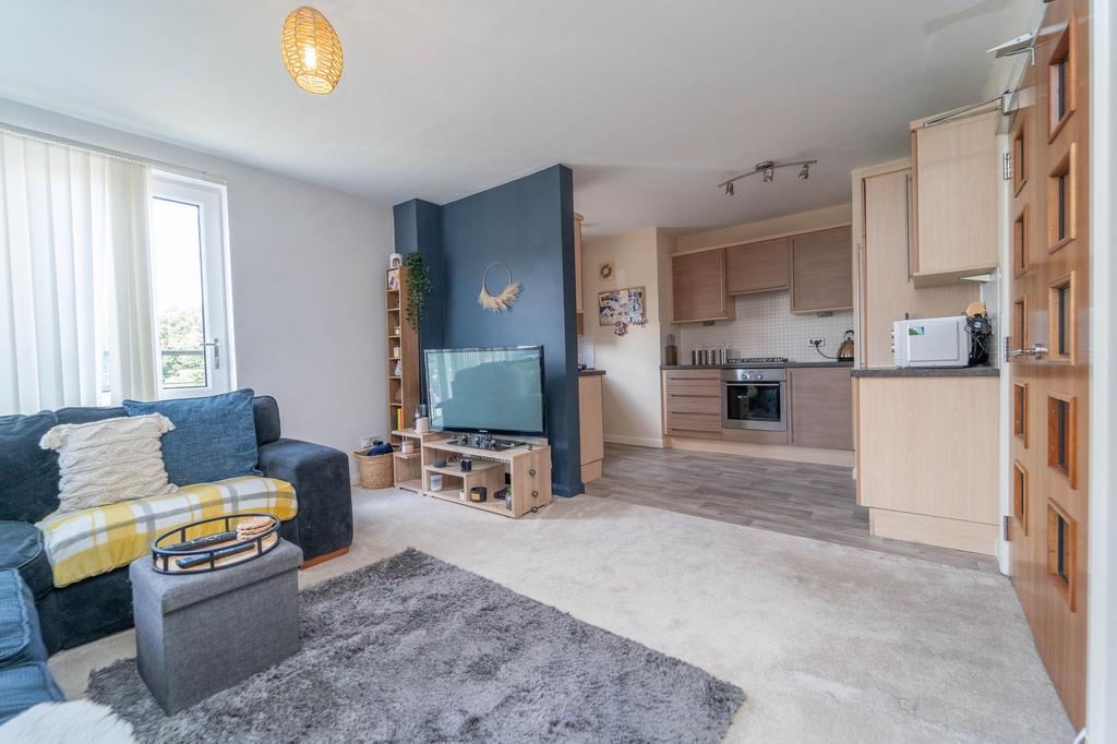 Open-plan Lounge/Kitchen