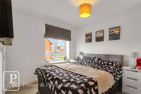 65 Arthur Cross Square, Colchester, CO4 6BZ
