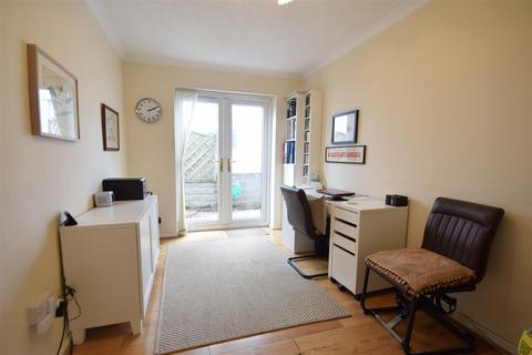 17 Castle Meadows, Coity, Bridgend, CF35 6DA