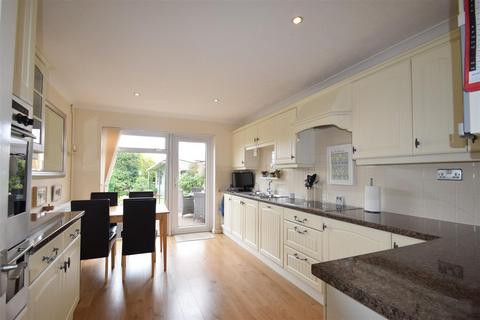 17 Castle Meadows, Coity, Bridgend, CF35 6DA