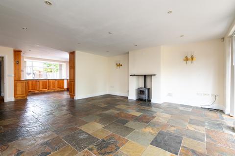 4 bedroom detached house for sale, Avenue Road, Stratford-upon-Avon, Warwickshire, CV37