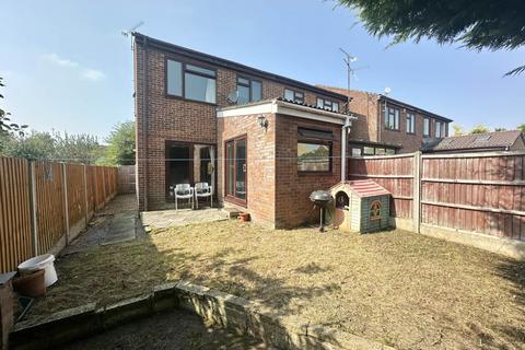 4 bedroom semi-detached house for sale, Drury Lane, Dunstable LU5