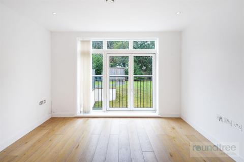 3 bedroom apartment for sale, Graham Road, Hendon NW4