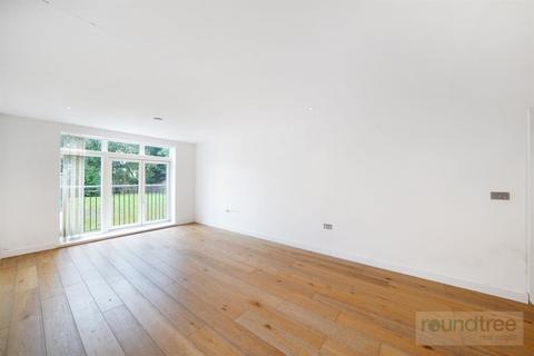 3 bedroom apartment for sale, Graham Road, Hendon NW4