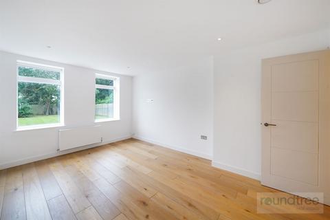 3 bedroom apartment for sale, Graham Road, Hendon NW4