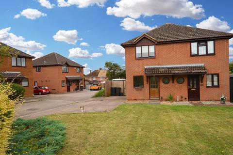 2 bedroom semi-detached house for sale, Belmont Gardens, Raunds