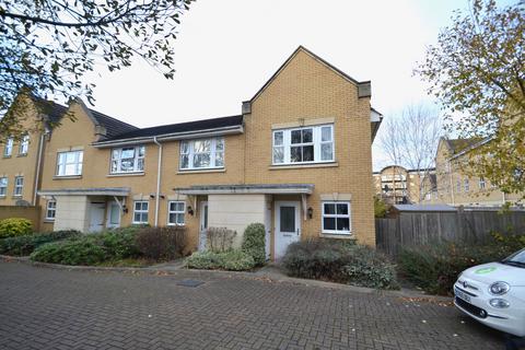 2 bedroom house to rent, Cromwell Close, Bromley, Greater London, BR2