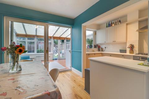 3 Bedster Gardens, West Molesey, KT8 1TA