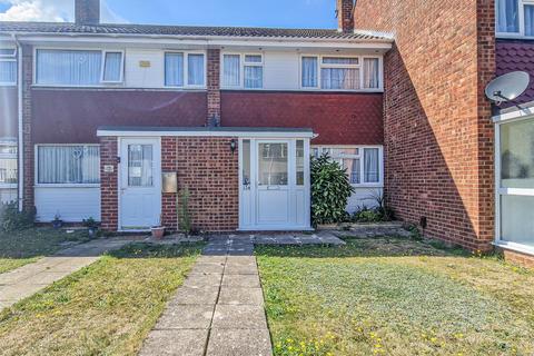 3 bedroom terraced house for sale, Sandpiper Close, Shoeburyness SS3