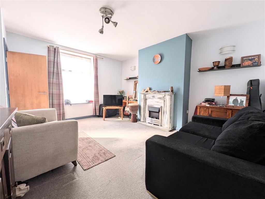 Mount Road, Marsden, Huddersfield... 1 bed end of terrace house for