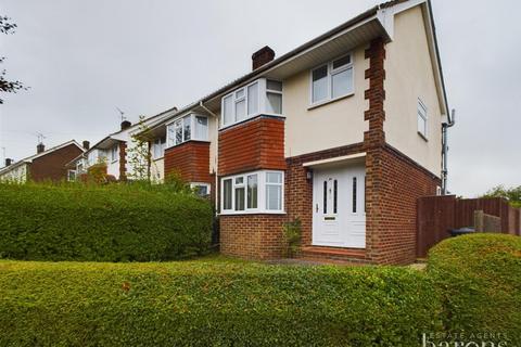 3 bedroom semi-detached house for sale, Sheppard Road, Basingstoke RG21