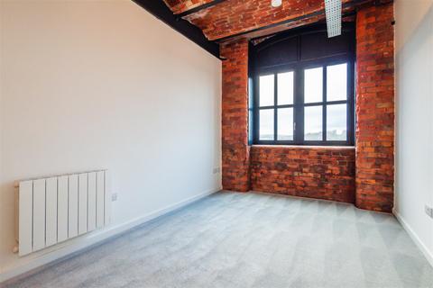 2 bedroom apartment to rent, Meadow Mill, Water Street