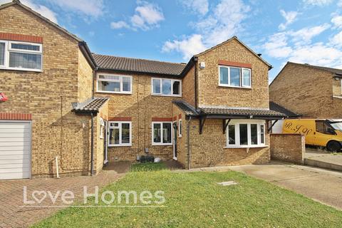 3 bedroom semi-detached house for sale, Trent Avenue, Flitwick