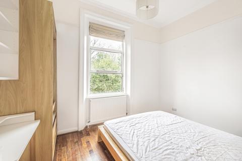 2 bedroom flat to rent, Cavendish Road London NW6