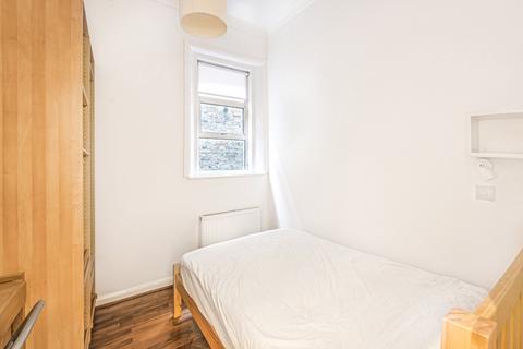 2 bedroom flat to rent, Cavendish Road London NW6