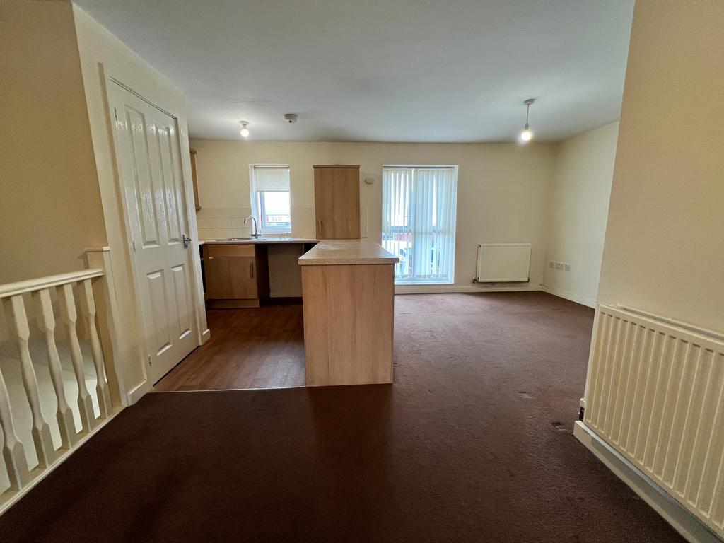 Brodie Close, Wolverhampton WV2 2 bed apartment to rent £995 pcm (£
