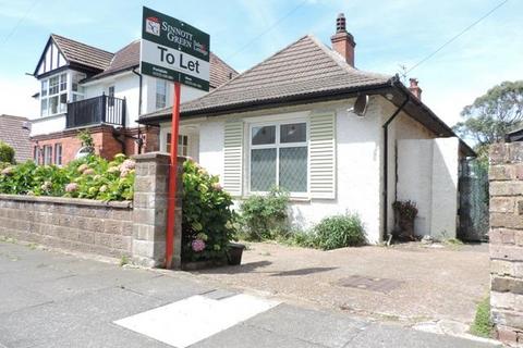 3 bedroom detached bungalow to rent, Portland Villas, Hove BN3