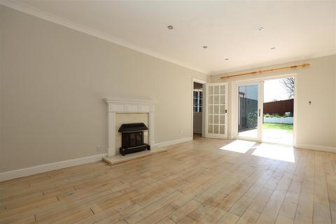 4 bedroom detached house for sale, Heol Yr Ysgol, St. Brides Major, Vale Of Glamorgan